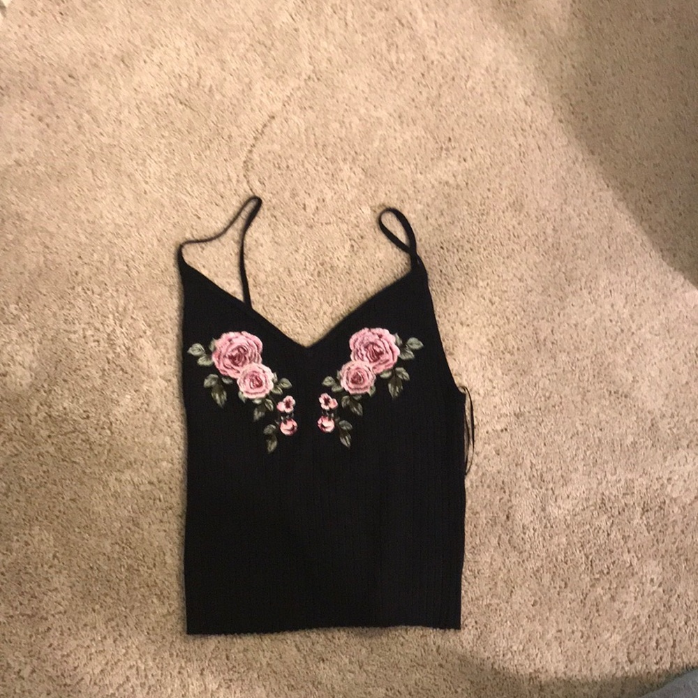 Kendall and Kylie never worn top